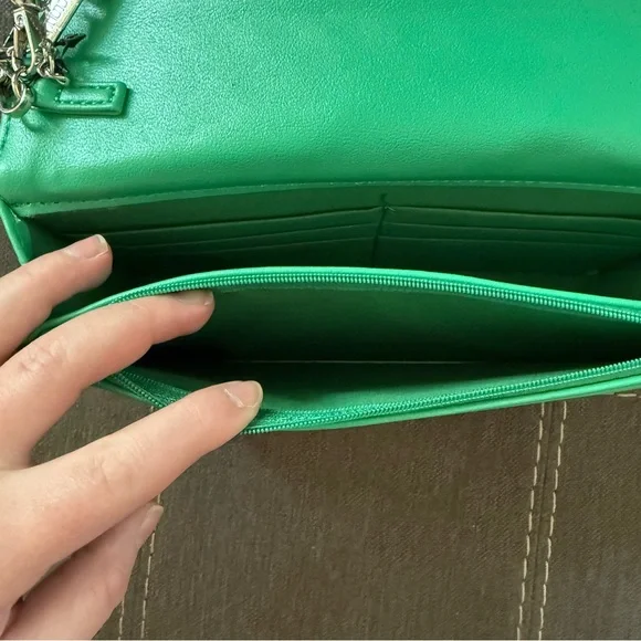 NWT💎 Badgley Mischka Kelly Green Leather Crossbody - Picture 10 of 10